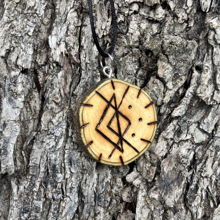  Colgante de Amor en Madera de Olivo – Fortalece tus Relaciones