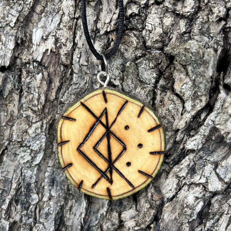  Colgante de Amor en Madera de Olivo – Fortalece tus Relaciones