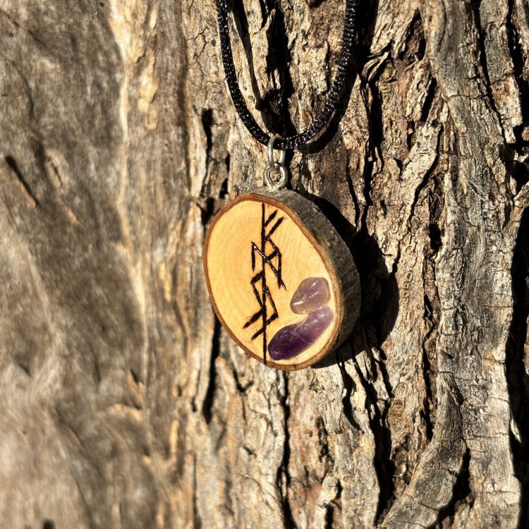  Colgante Amor en Madera de Olivo con Amatistas – Diosa Freya