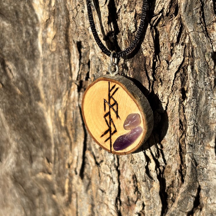  Colgante Amor en Madera de Olivo con Amatistas – Diosa Freya