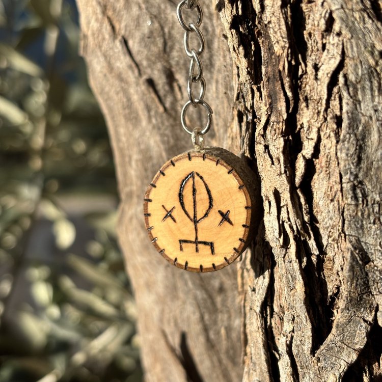  Llavero de Amor en Madera de Olivo