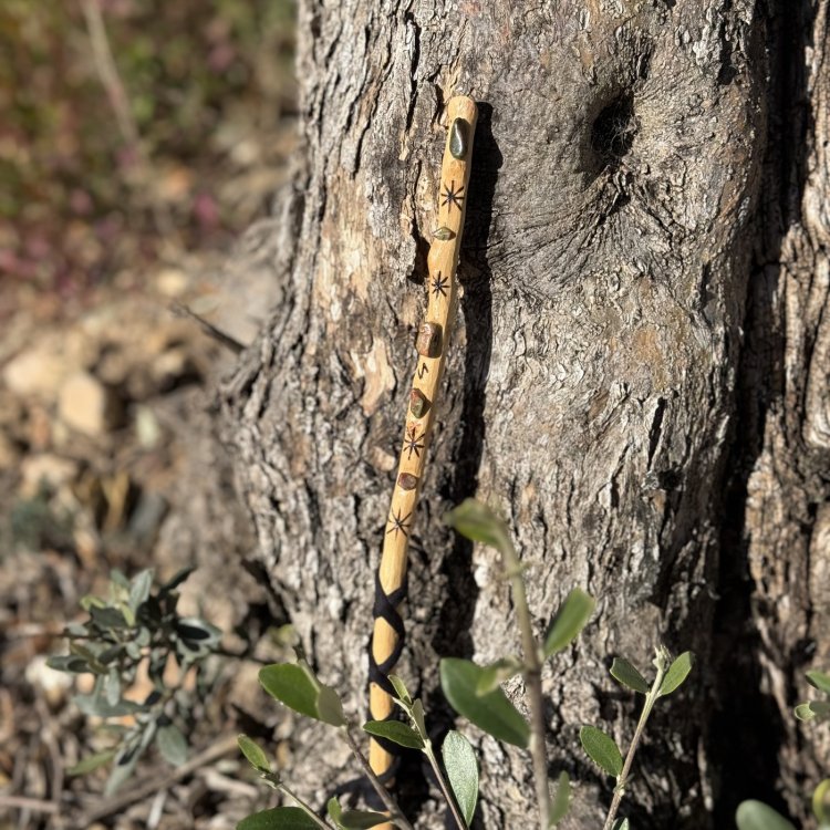  Varita Mágica de Olivo con Unakitas – Conexión y Transformación