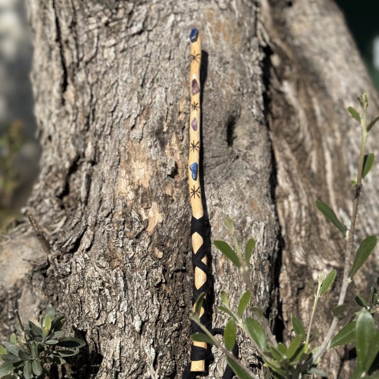  Varita Mágica de Olivo con Lapislázuli y Amatistas