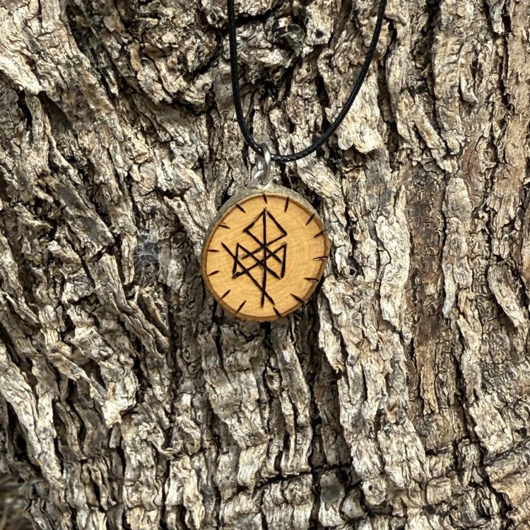  Colgante Odín en Madera de Olivo – Sabiduría y Poder Nórdico