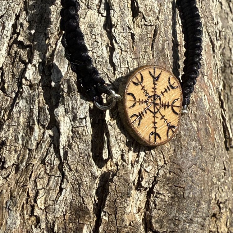  Bracciale Aegishjalmur in Ulivo e Macramè – Protezione