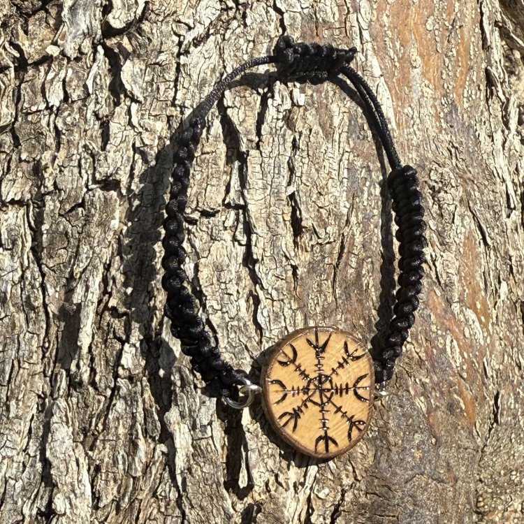  Bracciale Aegishjalmur in Ulivo e Macramè – Protezione