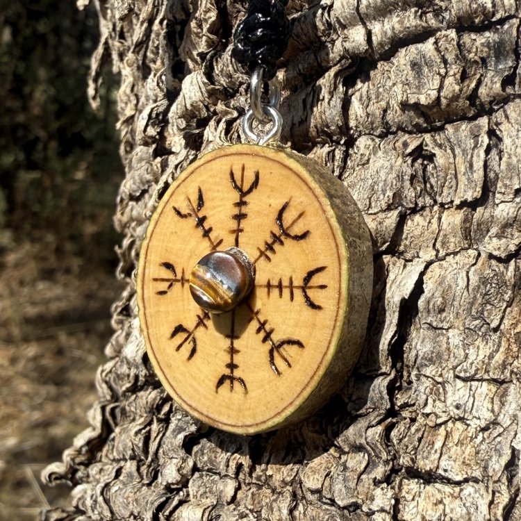  Ciondolo Aegishjalmur in Ulivo con Occhio di Tigre