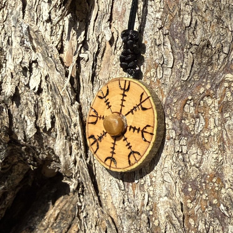  Ciondolo Aegishjalmur in Ulivo con Occhio di Tigre Chiaro