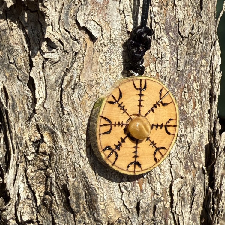  Ciondolo Aegishjalmur in Ulivo con Occhio di Tigre Chiaro