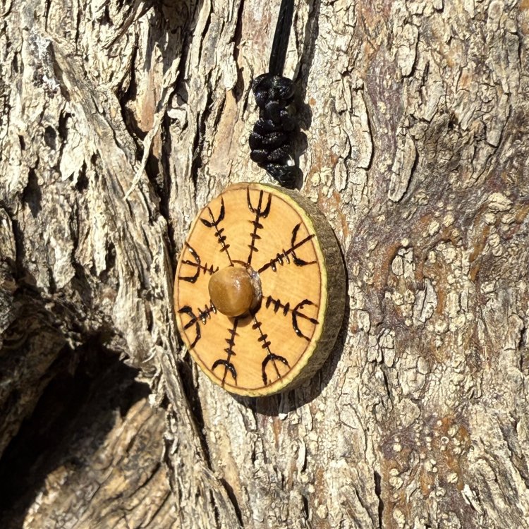  Ciondolo Aegishjalmur in Ulivo con Occhio di Tigre Chiaro