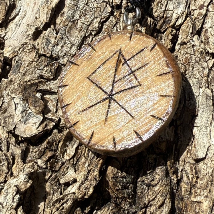  Talismano Lupo in Ulivo – Ciondolo Runico Vichingo