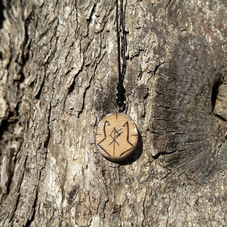  Talismano Lupo in Ulivo con Sagoma – Ciondolo Runico